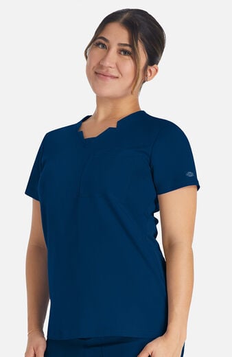 Women's Notched V-Neck Scrub Top Women's Notched V-Neck Scrub Top